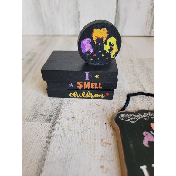 Hocus pocus I put a spell on you mini sign home decor Halloween set - Picture 3 of 6
